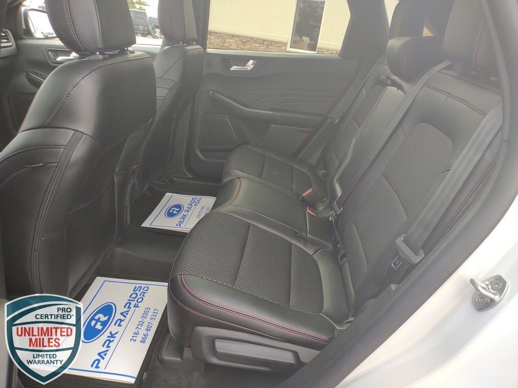 2025 Ford Escape Hybrid ST-Line Select