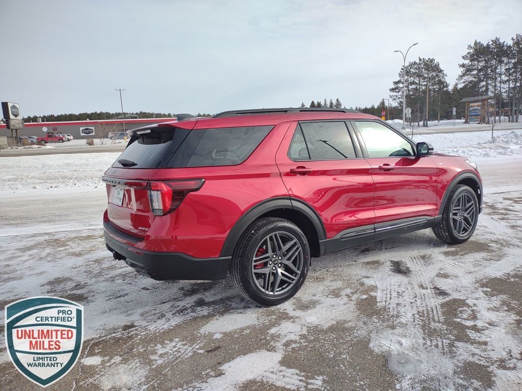 2026 Ford Explorer ST-Line