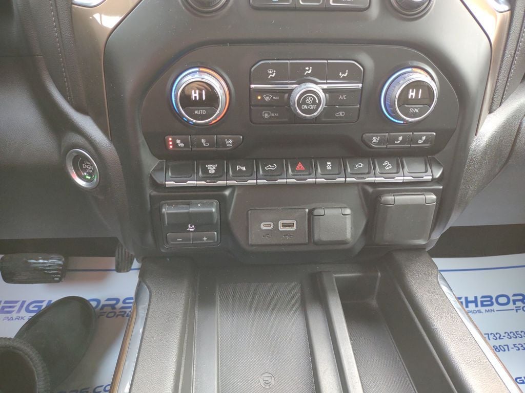 2022 Chevrolet Silverado 3500HD High Country