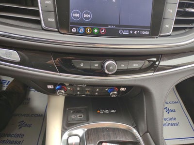2022 Buick Enclave Essence