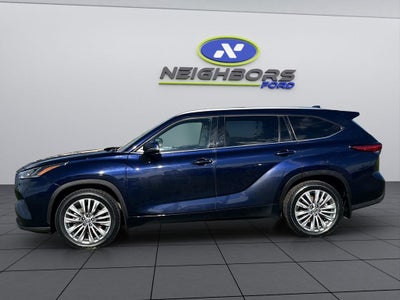 2023 Toyota Highlander Platinum