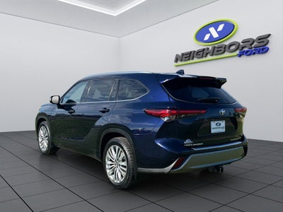 2023 Toyota Highlander Platinum