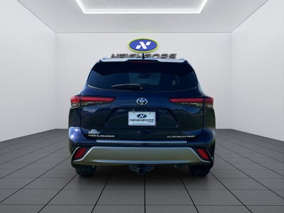 2023 Toyota Highlander Platinum