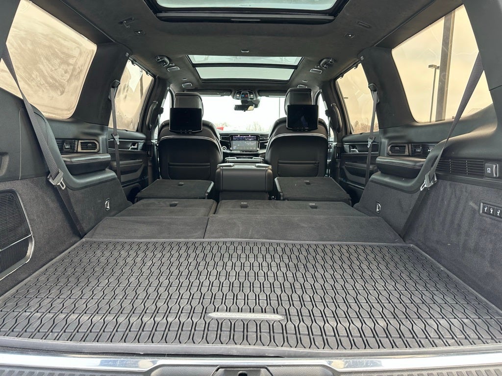 2022 Jeep Grand Wagoneer Series II