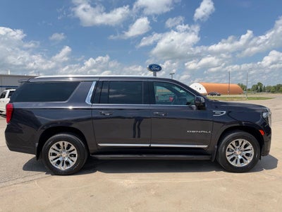 2023 GMC Yukon XL Denali