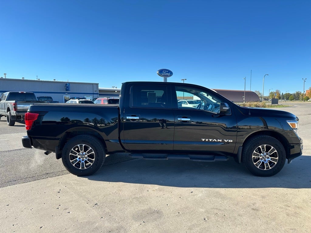 2020 Nissan Titan SV