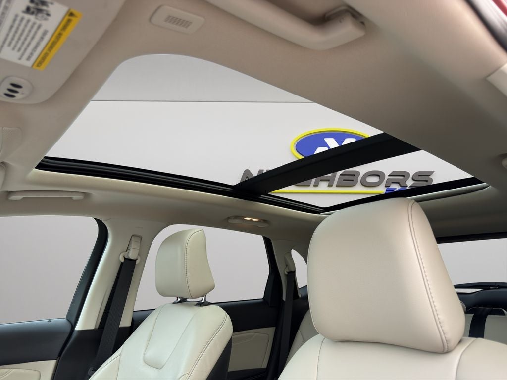 2022 Ford Edge Titanium
