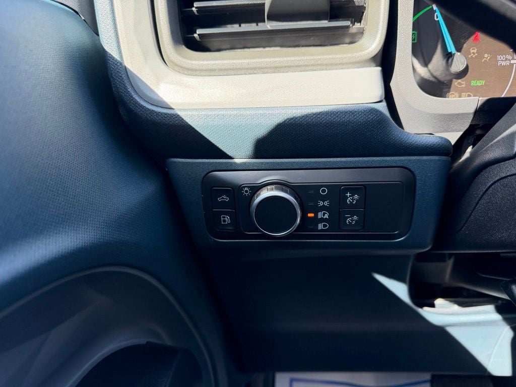 2022 Ford Maverick XL