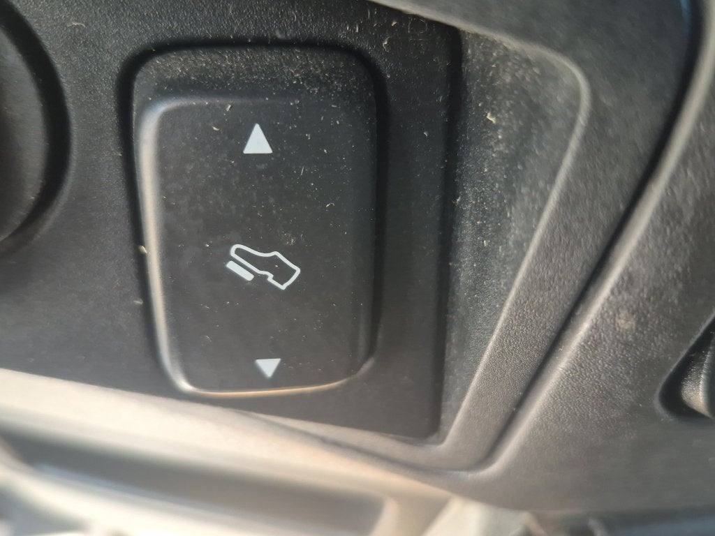 2010 Ford Super Duty F-350 DRW XL
