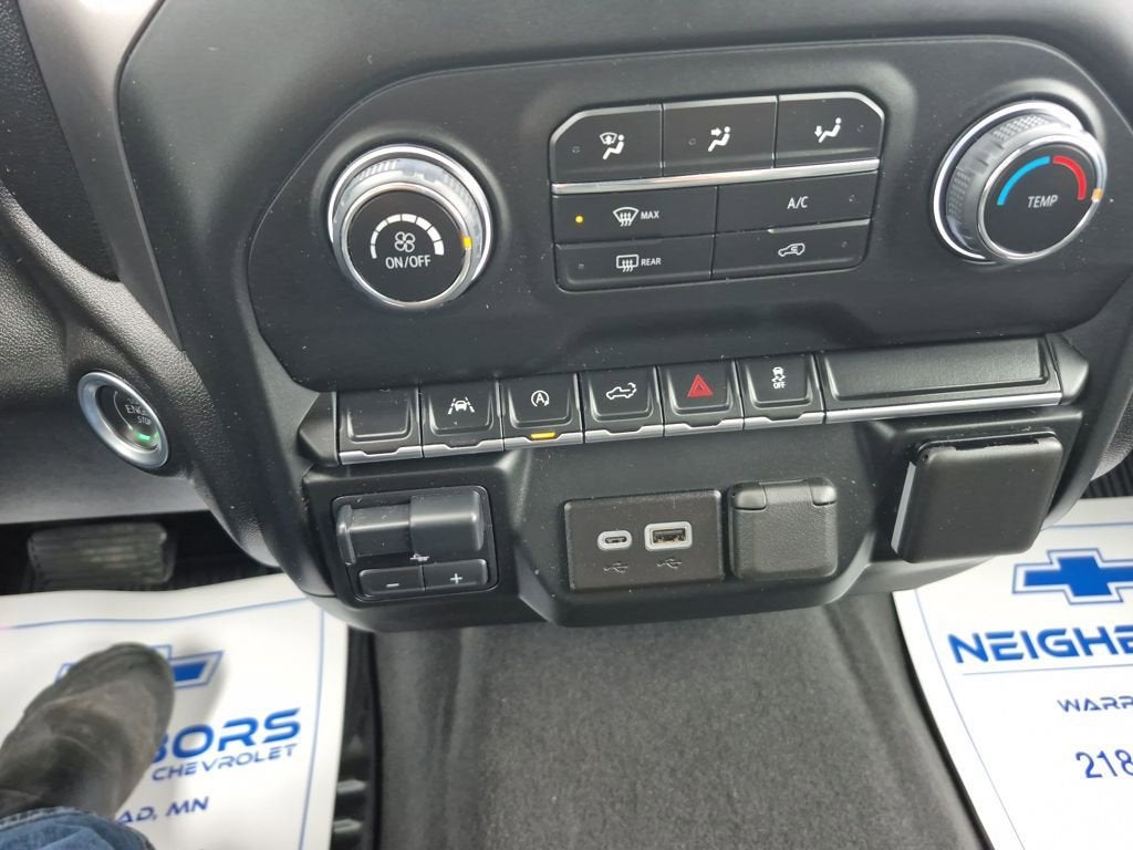 2024 Chevrolet Silverado 1500 Custom