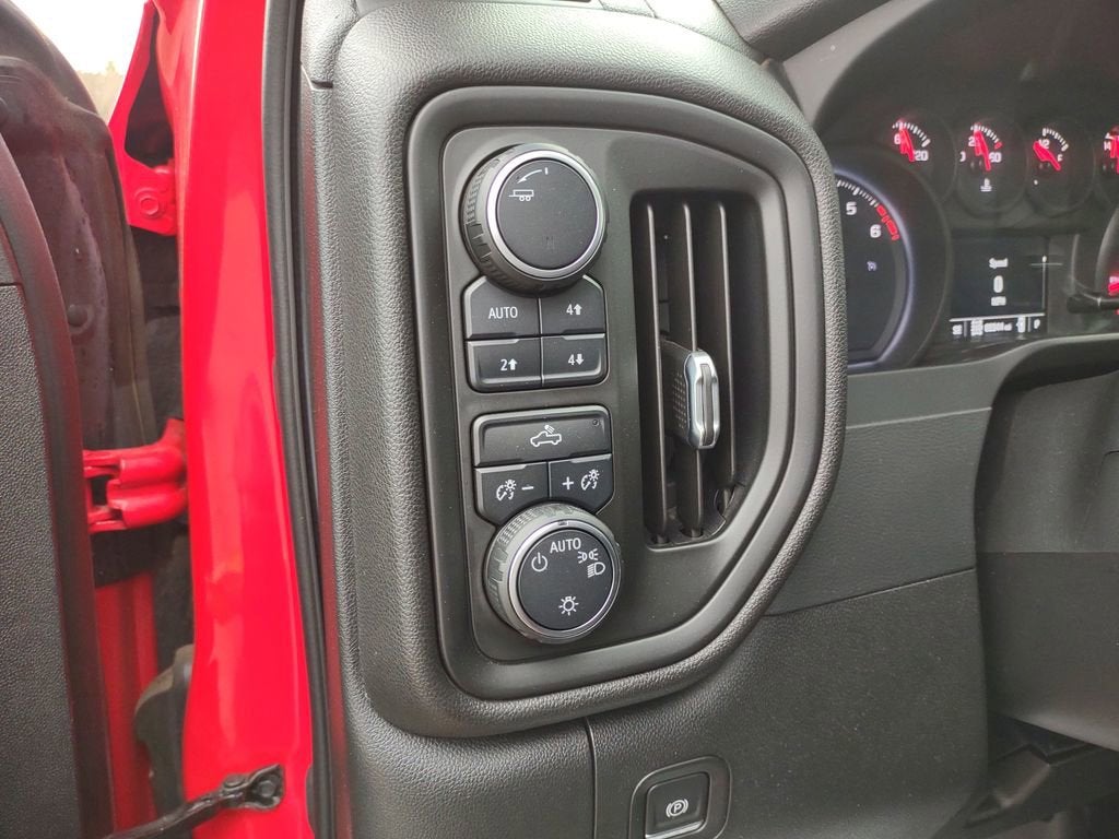 2020 Chevrolet Silverado 1500 Custom Trail Boss