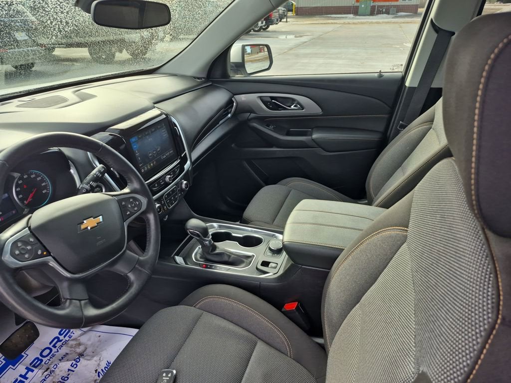 2021 Chevrolet Traverse LT Cloth