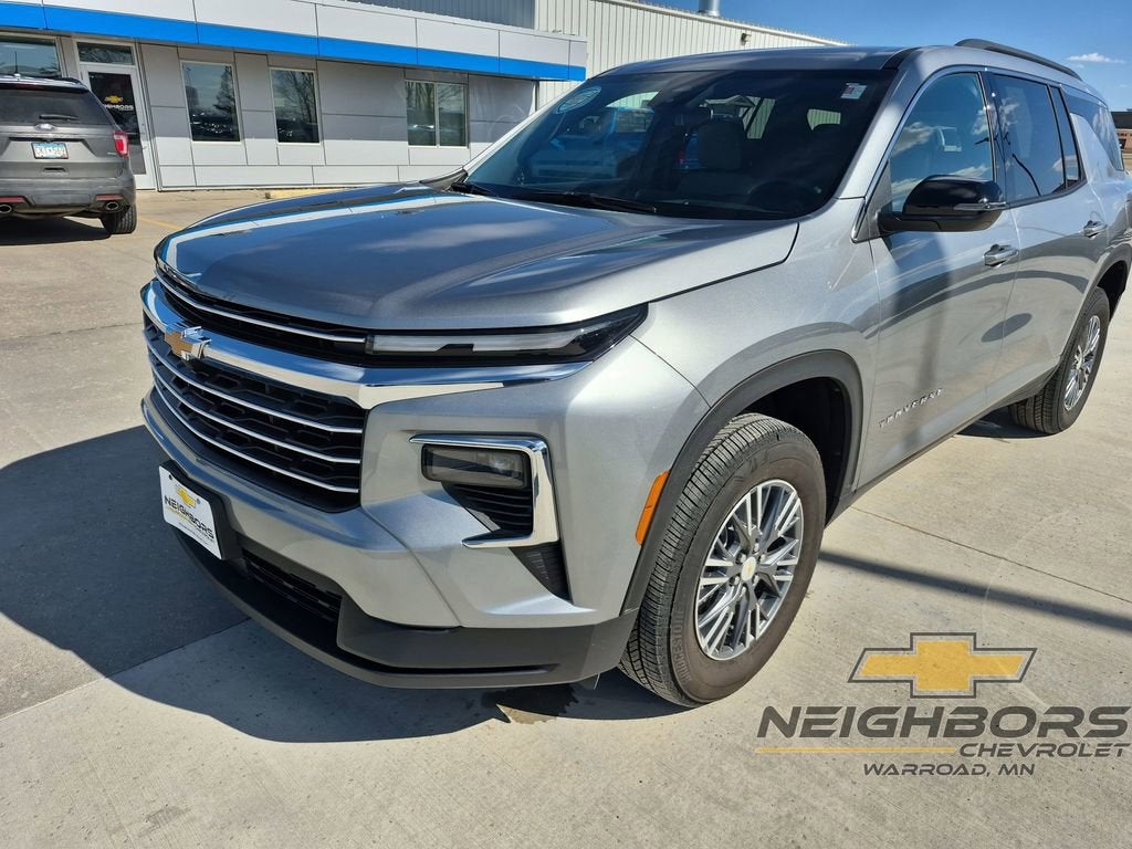 2025 Chevrolet Traverse LT